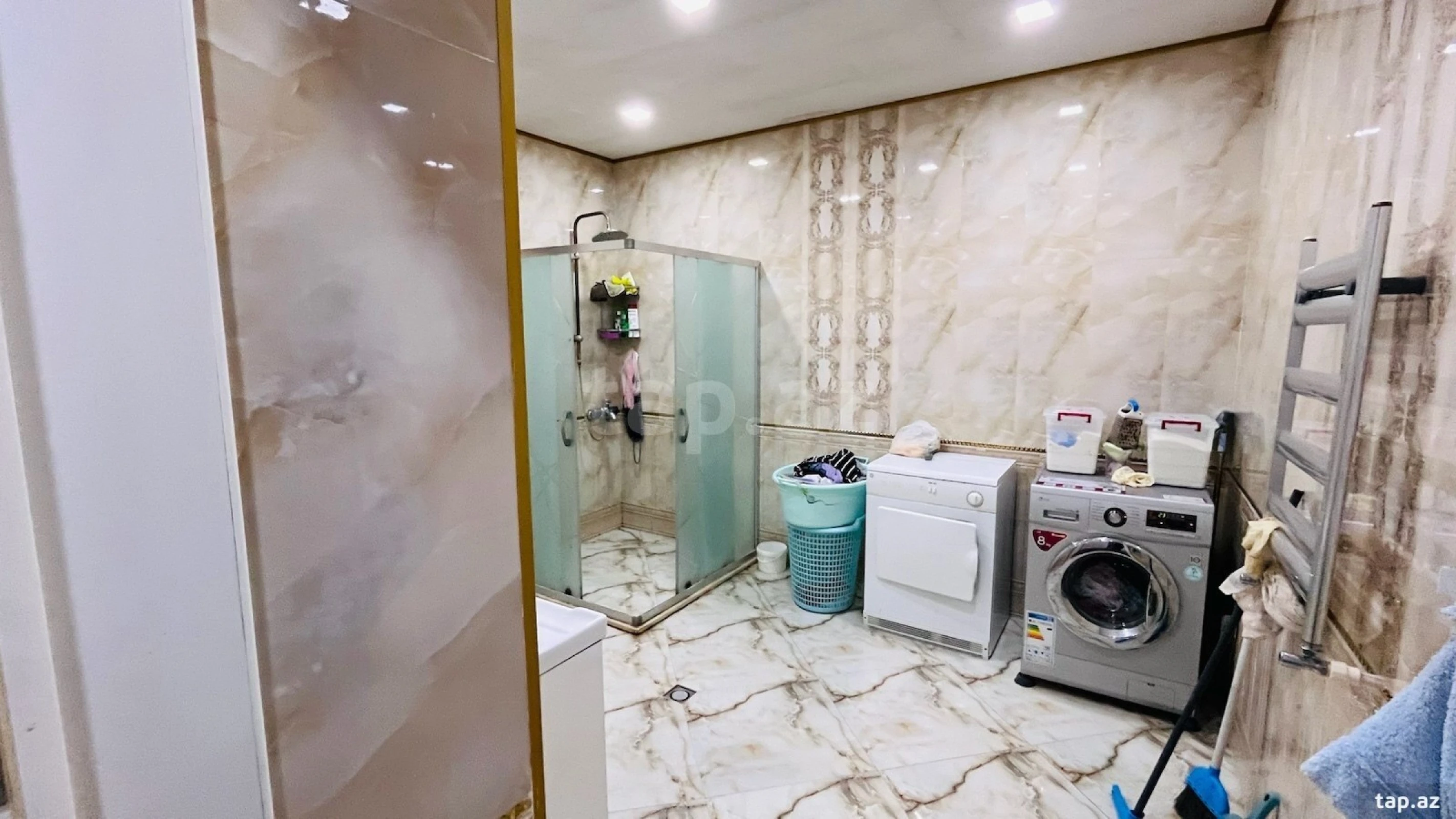 Satılır 7 otaqlı həyət evi