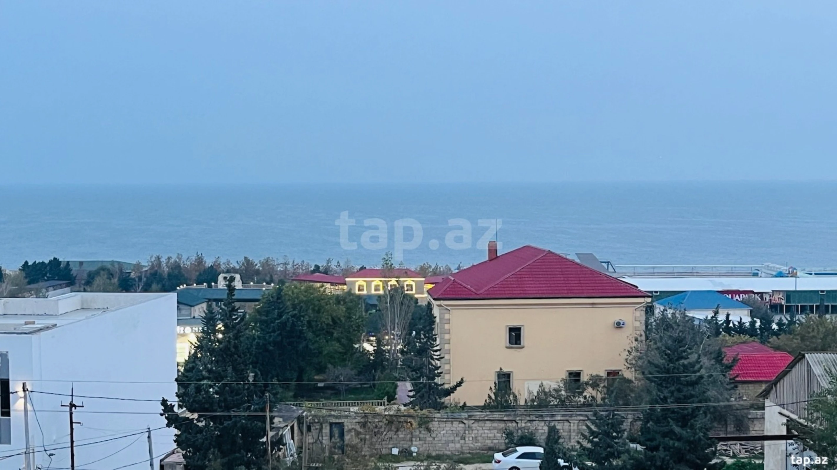 Satılır 7 otaqlı həyət evi