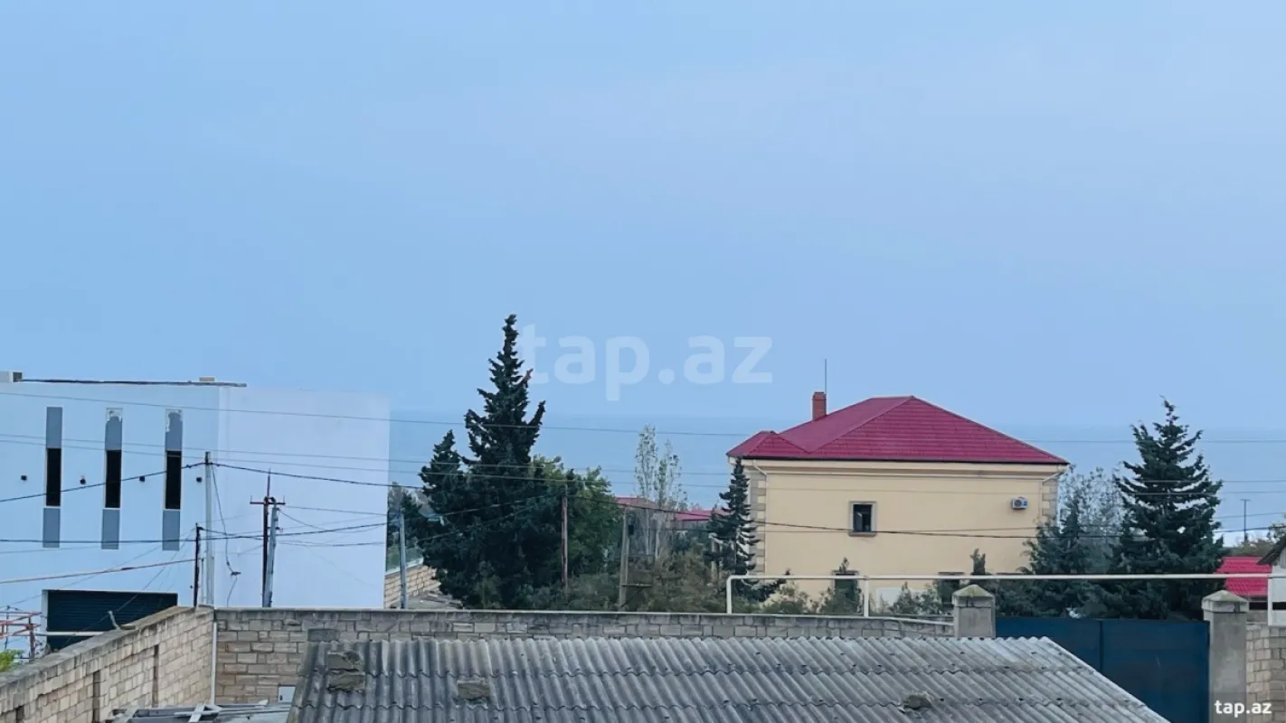 Satılır 7 otaqlı həyət evi