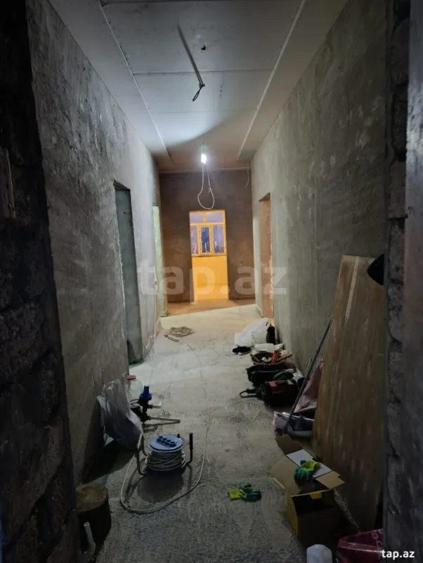 Satılır 4 otaqlı həyət evi