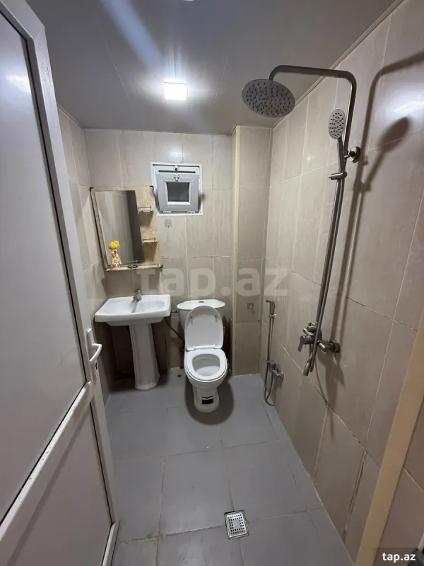 Kirayə verilir 2 otaqlı həyət evi 70 m²