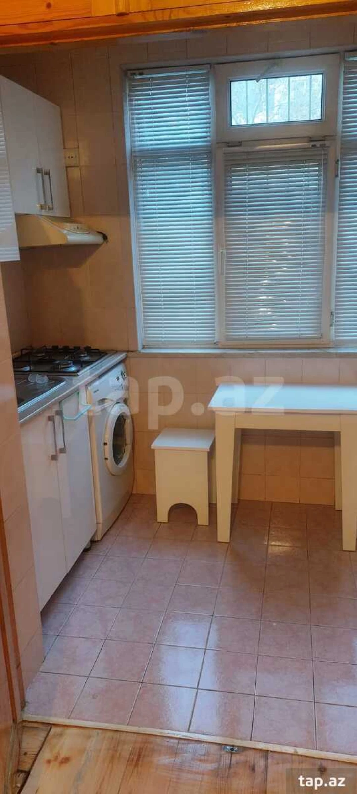 Kirayə verilir 2 otaqlı mənzil 50 m²