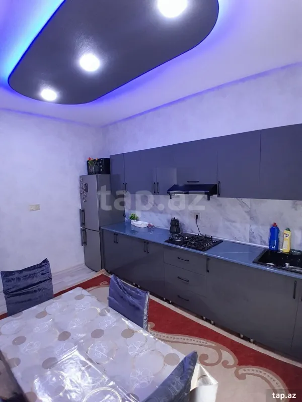 Satılır 6 otaqlı həyət evi