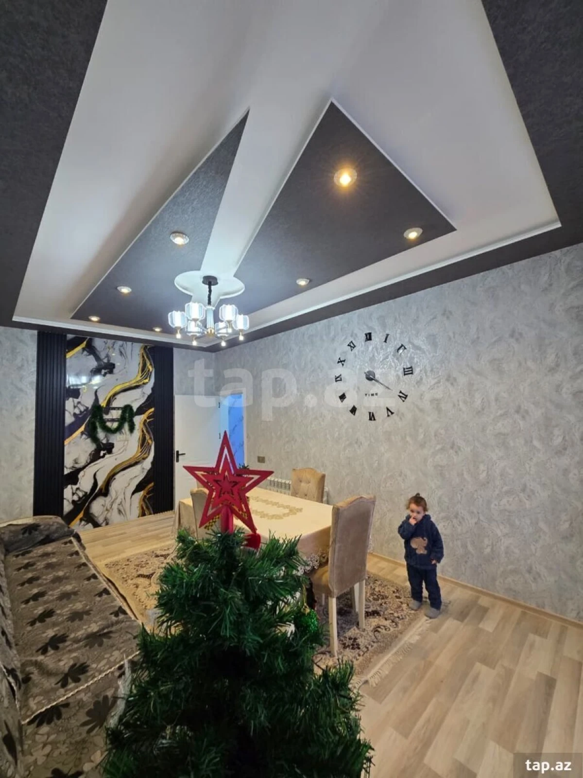 Satılır 6 otaqlı həyət evi