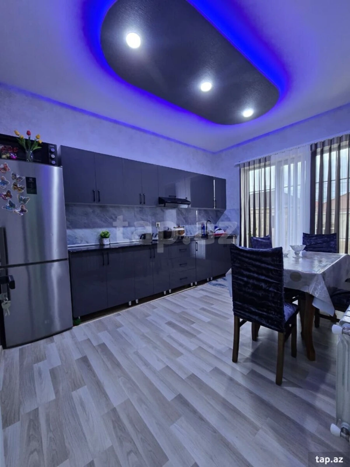 Satılır 6 otaqlı həyət evi