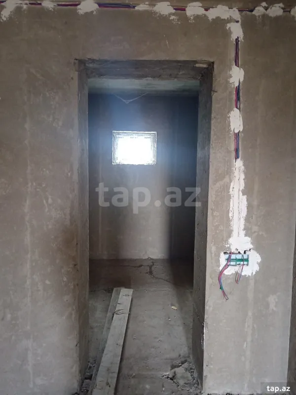 Satılır 7 otaqlı həyət evi 250 m²