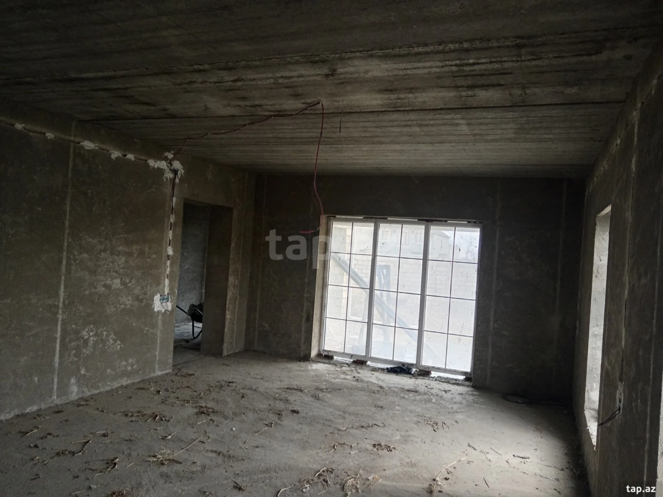 Satılır 7 otaqlı həyət evi 250 m²