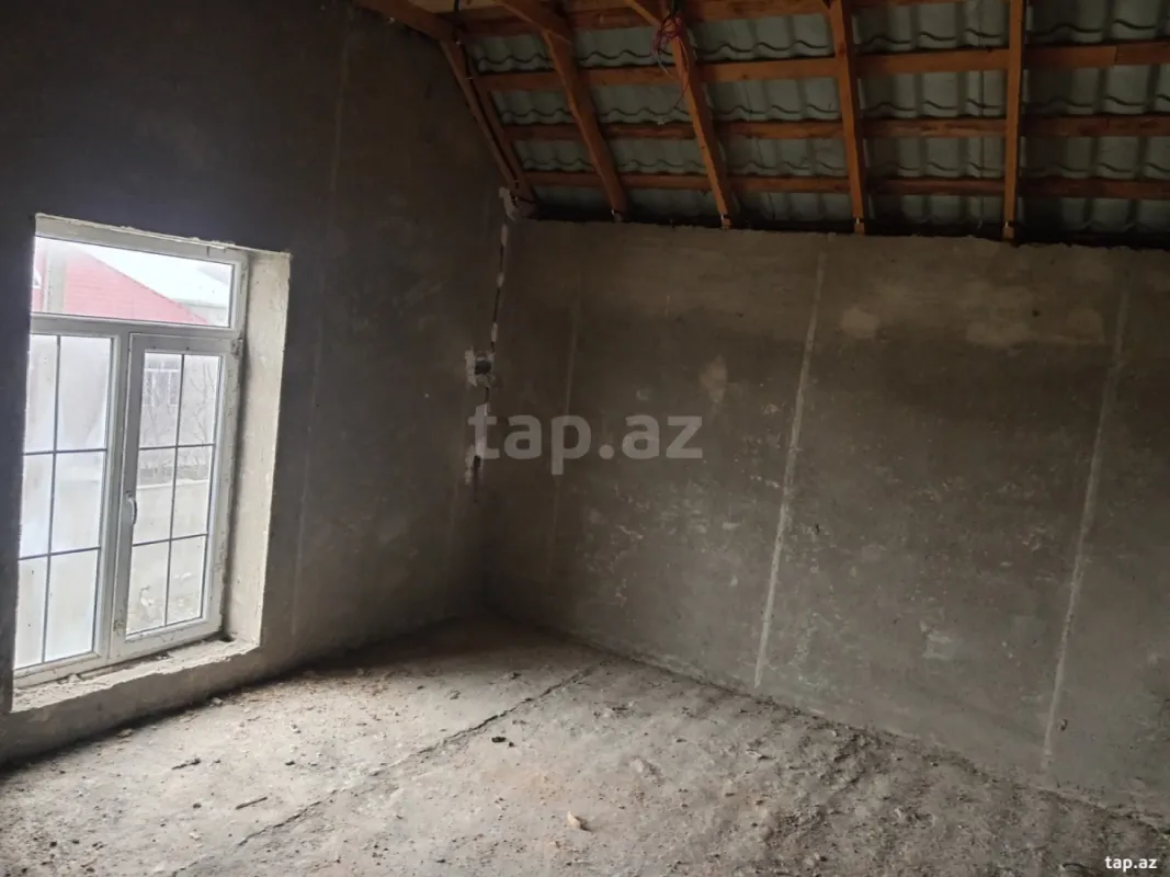 Satılır 7 otaqlı həyət evi 250 m²