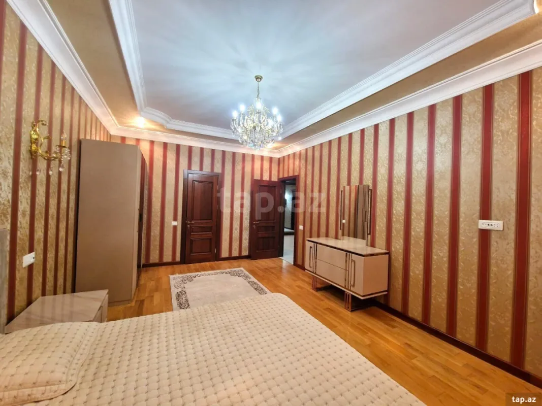 Kirayə verilir 3 otaqlı yeni tikili 160 m²