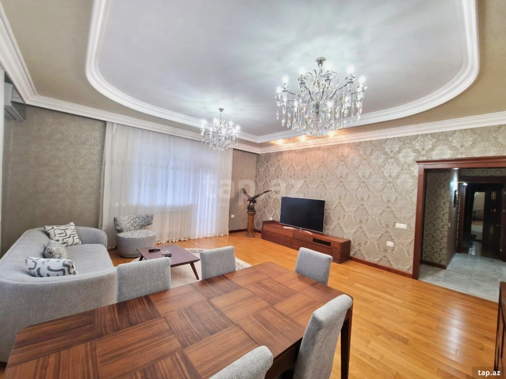 Kirayə verilir 3 otaqlı yeni tikili 160 m²