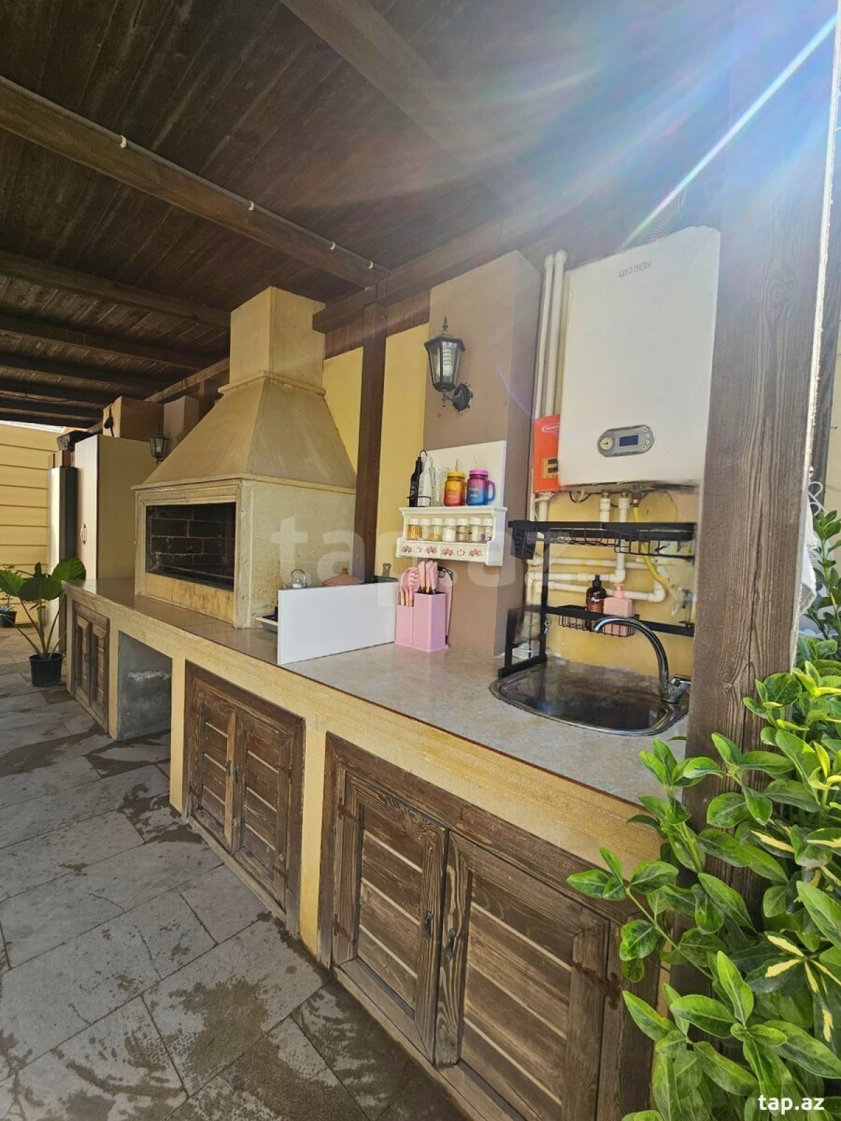 Satılır 3 otaqlı həyət evi