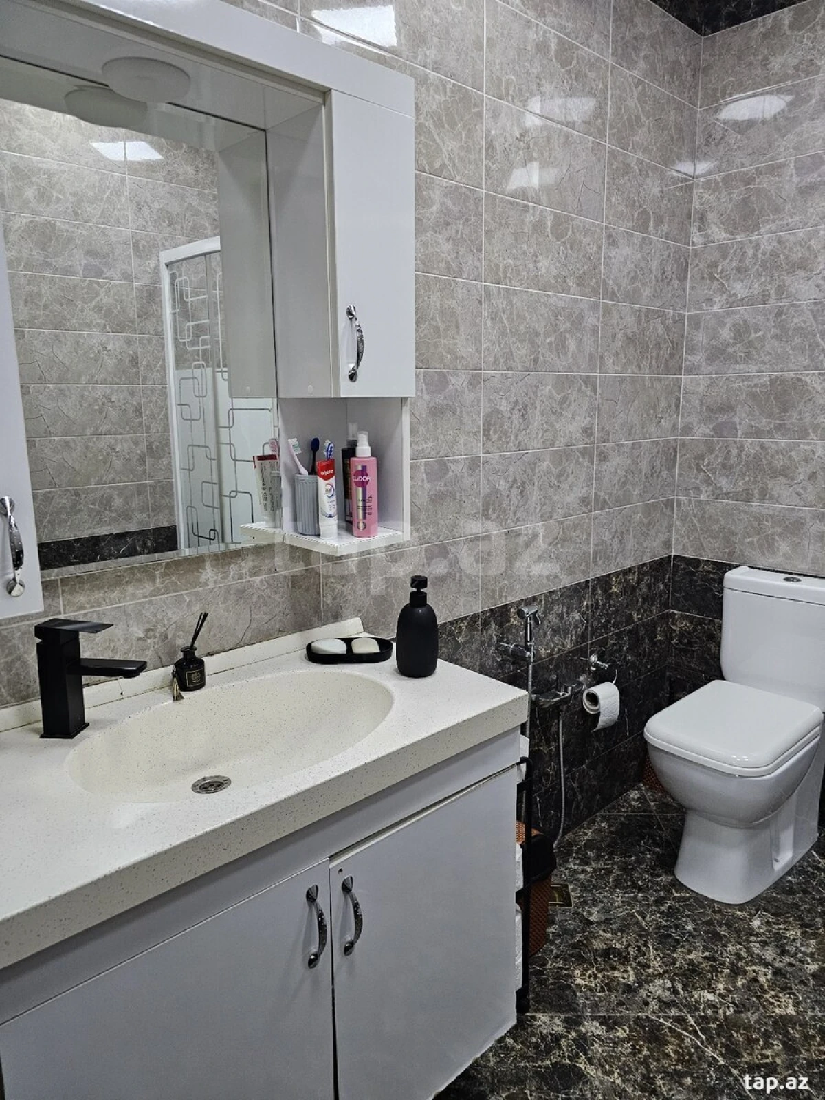 Satılır 3 otaqlı həyət evi