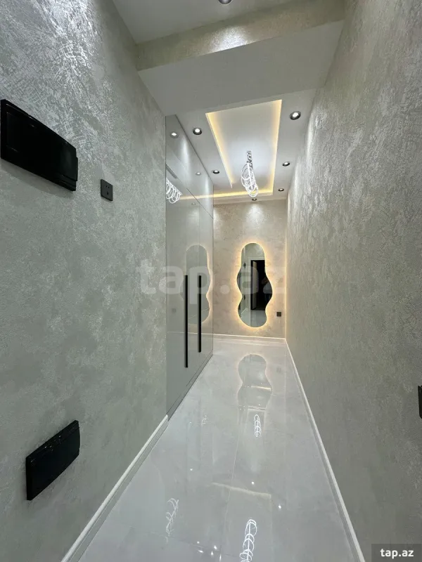 Satılır 3 otaqlı yeni tikili 80 m²