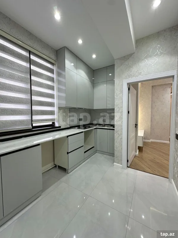 Satılır 3 otaqlı yeni tikili 80 m²