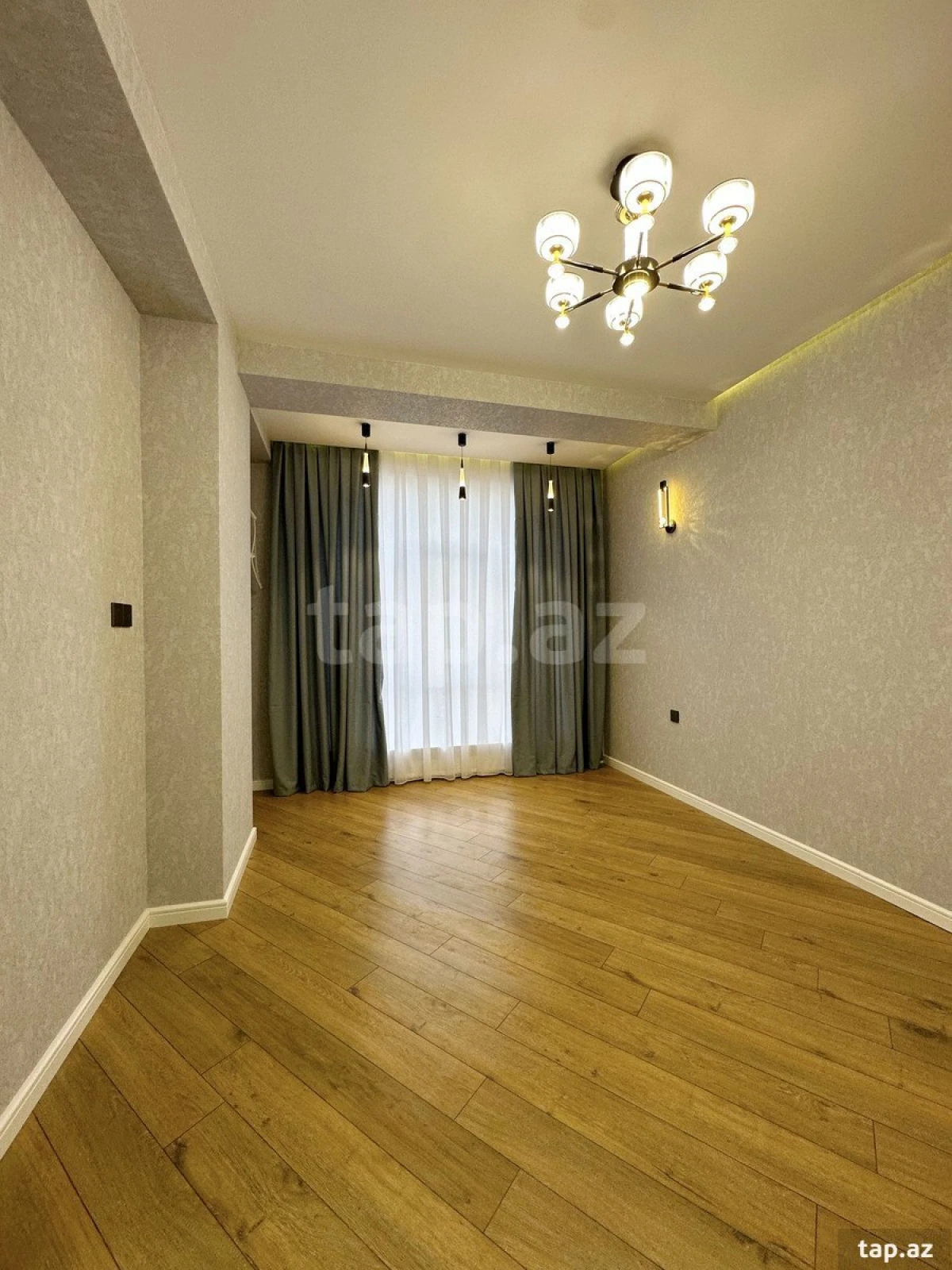 Satılır 3 otaqlı yeni tikili 80 m²