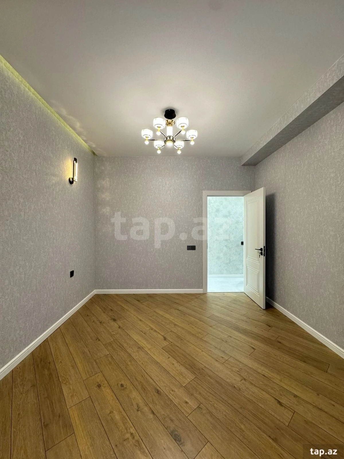 Satılır 3 otaqlı yeni tikili 80 m²