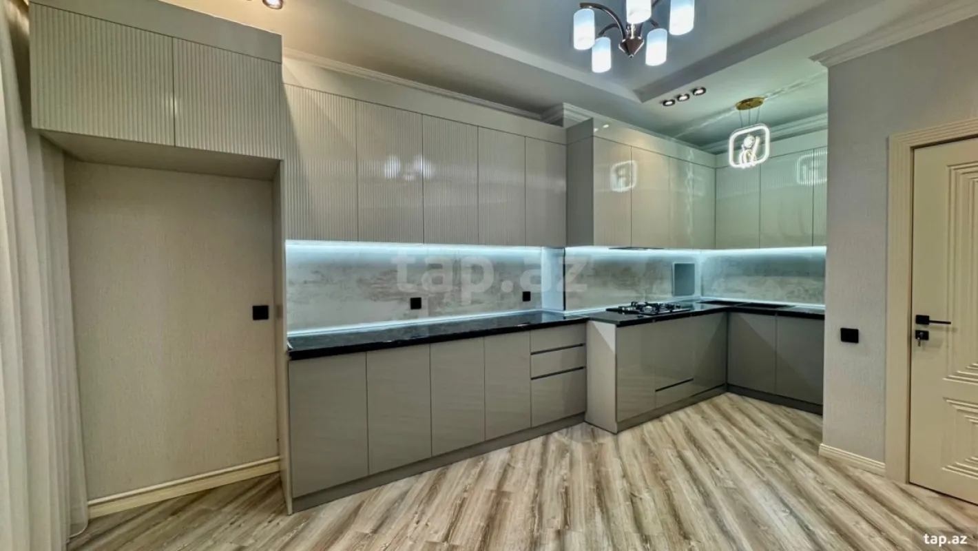 Satılır 3 otaqlı yeni tikili 98 m²