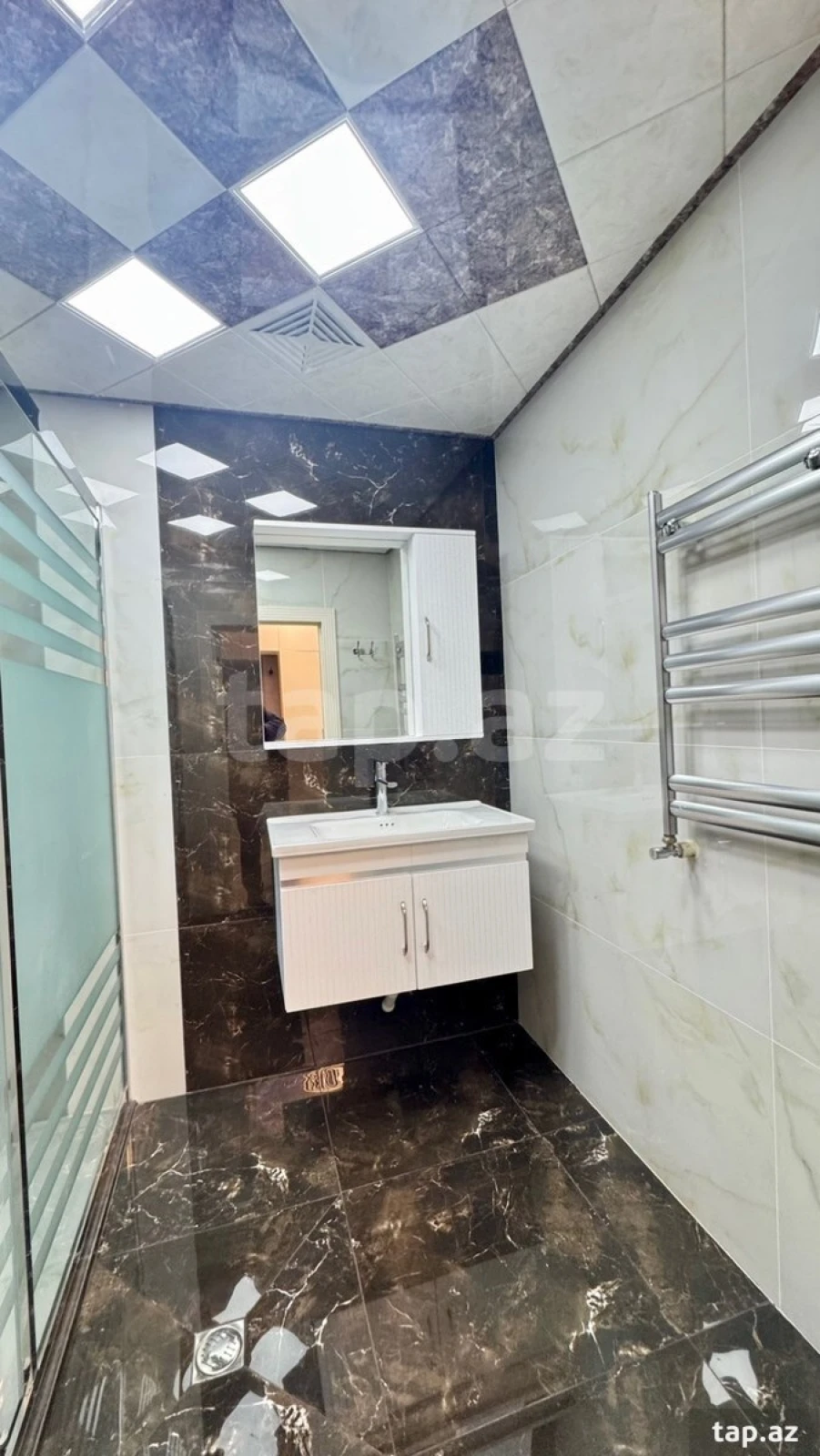 Satılır 3 otaqlı yeni tikili 98 m²