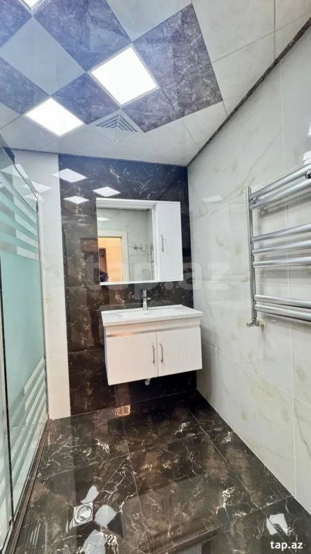 Satılır 3 otaqlı yeni tikili 98 m²