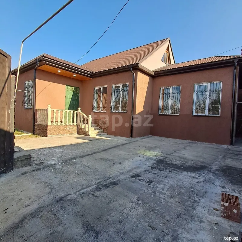 Satılır 3 otaqlı həyət evi