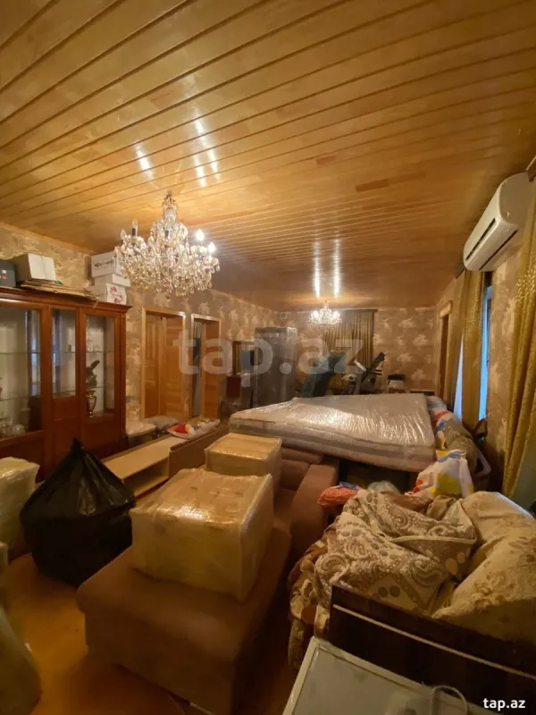 Satılır 14 otaqlı həyət evi