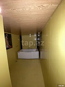 Satılır 14 otaqlı həyət evi