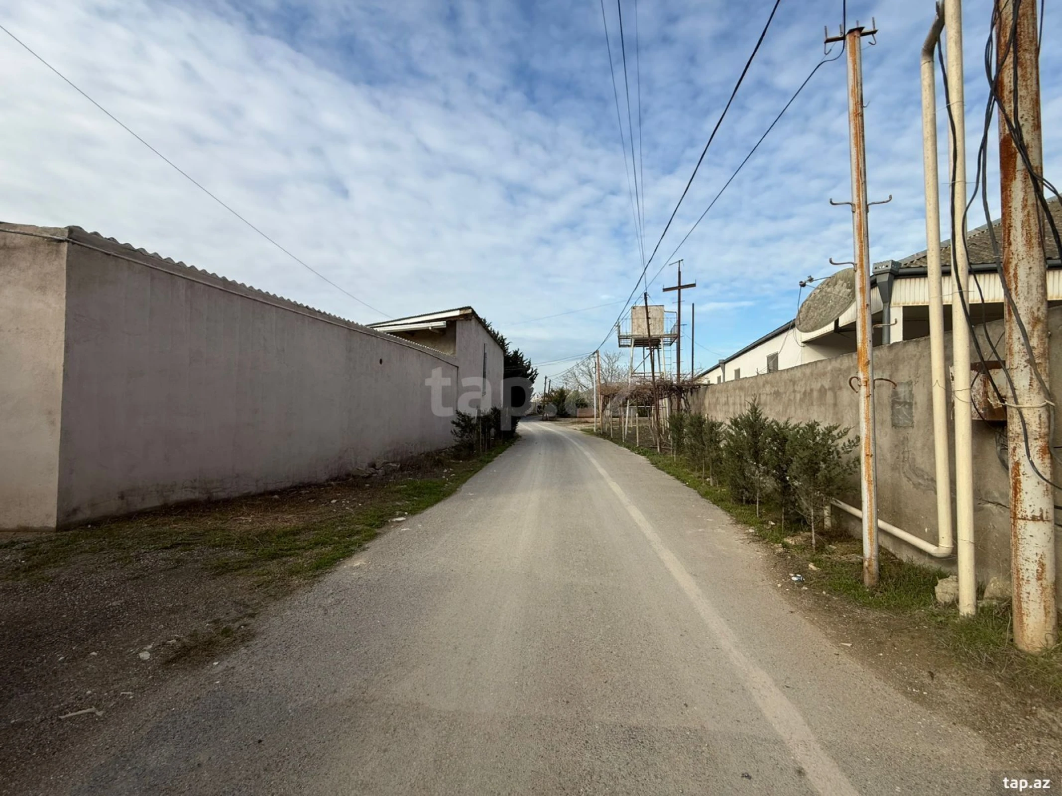 Satılır torpaq sahəsi