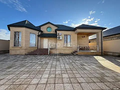 Satılır 5 otaqlı həyət evi 160 m² — Xaçmaz 5 otaq 160.00 m²