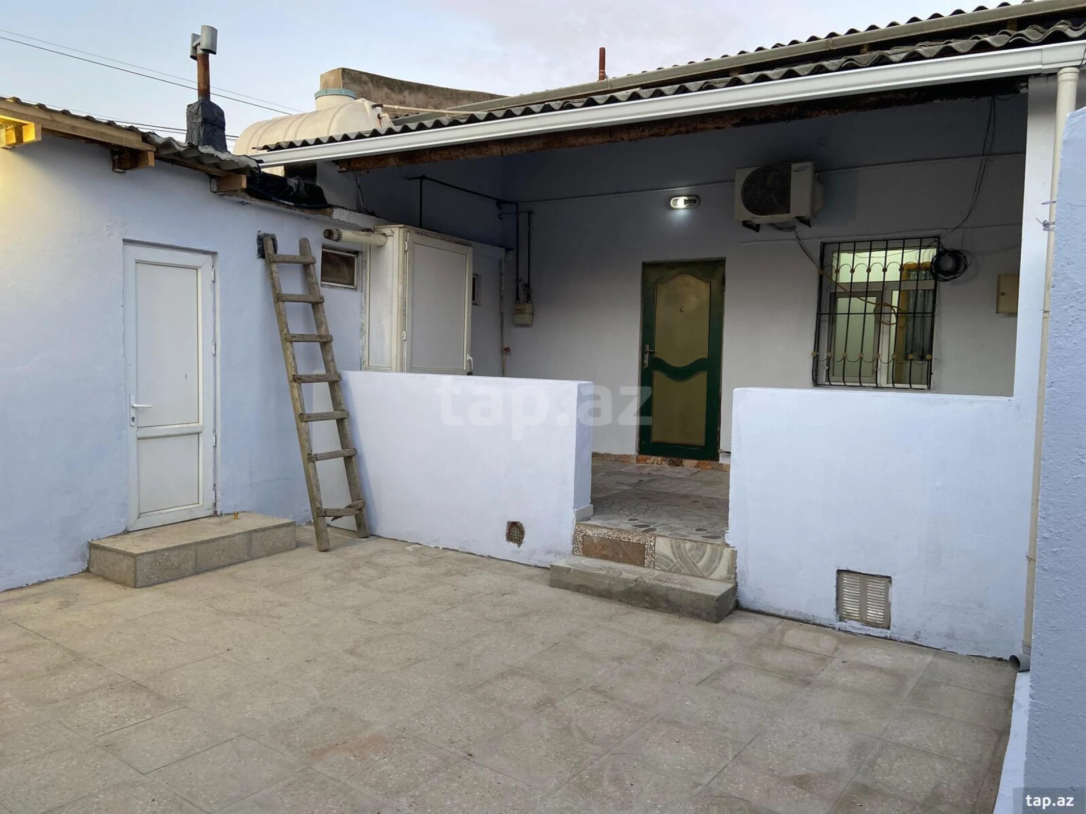 Kirayə verilir 2 otaqlı həyət evi