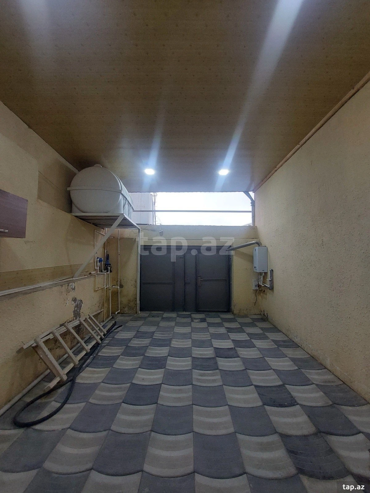 Satılır 3 otaqlı həyət evi