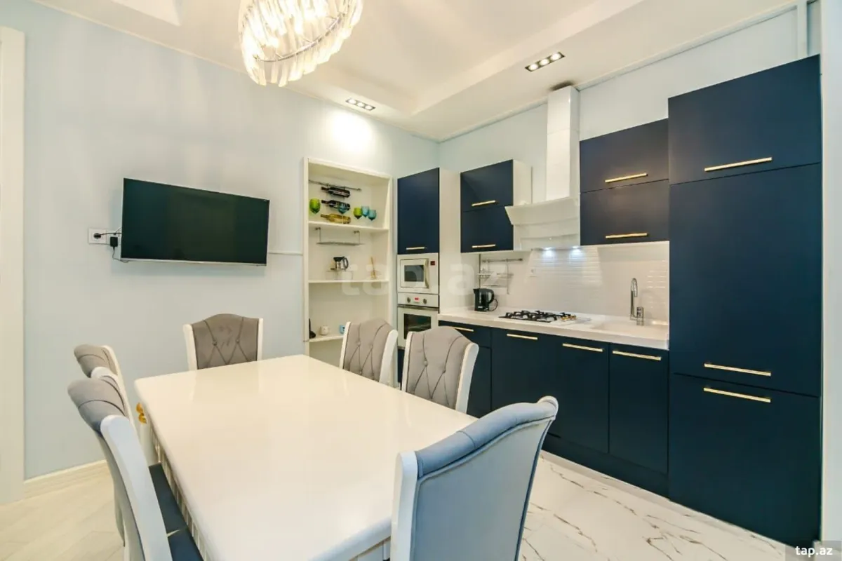 Kirayə verilir 2 otaqlı yeni tikili 75 m²