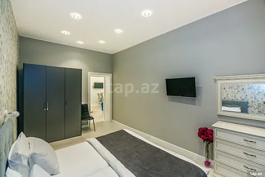 Kirayə verilir 2 otaqlı yeni tikili 75 m²