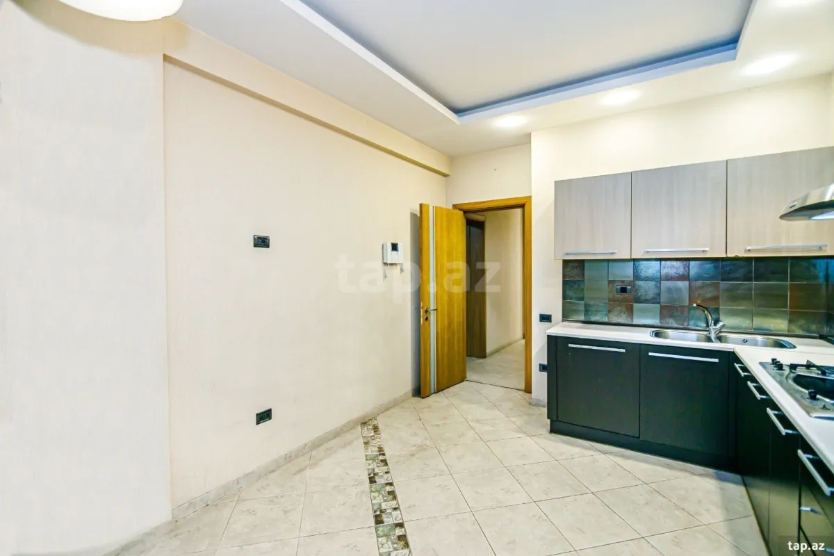 Kirayə verilir 3 otaqlı yeni tikili 74 m²