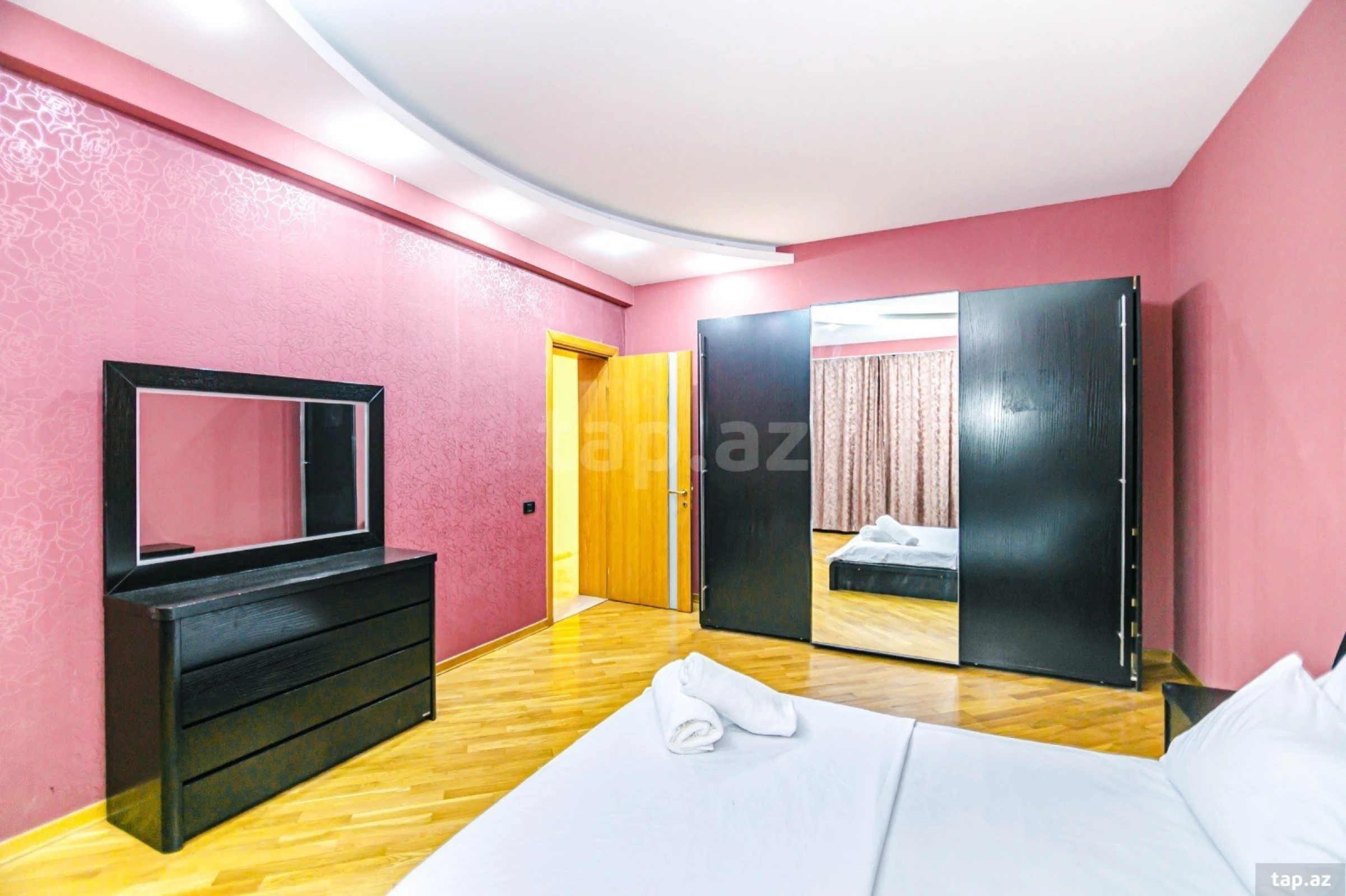 Kirayə verilir 3 otaqlı yeni tikili 74 m²