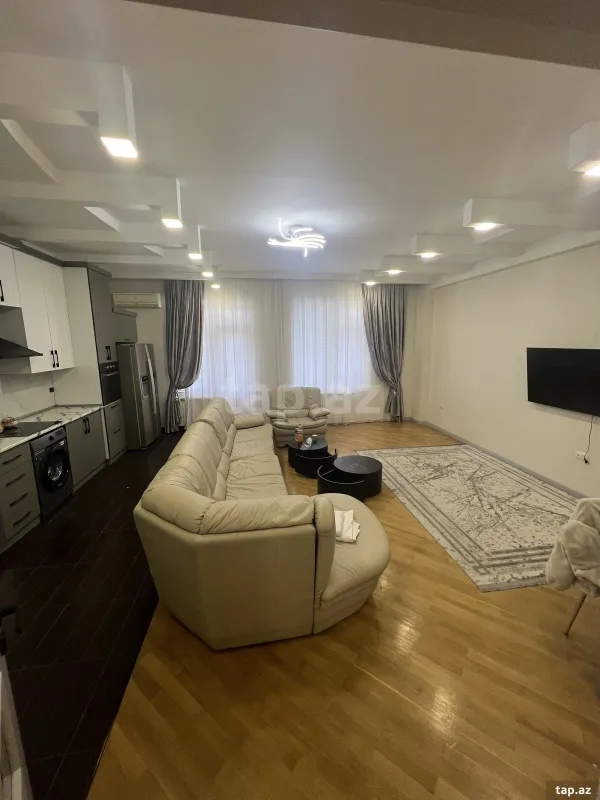 Kirayə verilir 2 otaqlı yeni tikili 80 m²