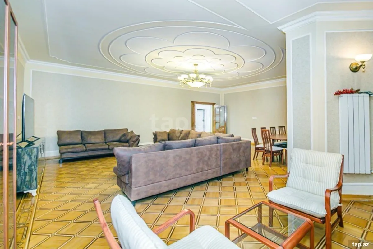 Kirayə verilir 2 otaqlı yeni tikili 80 m²