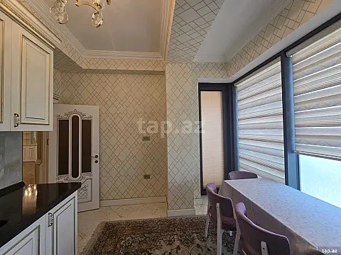 Satılır 3 otaqlı yeni tikili 161 m²