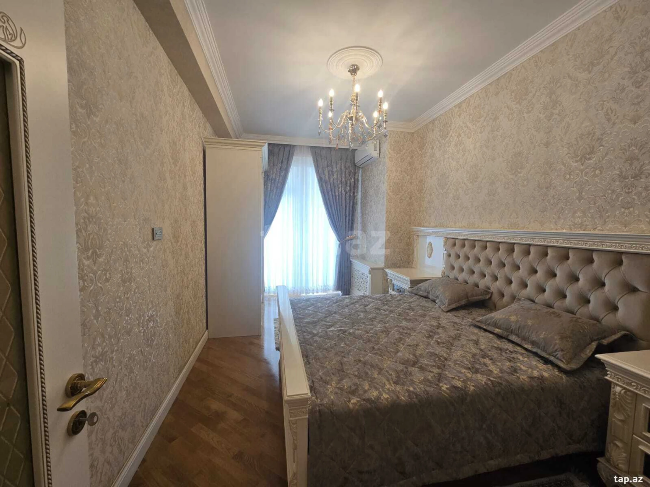 Satılır 3 otaqlı yeni tikili 161 m²