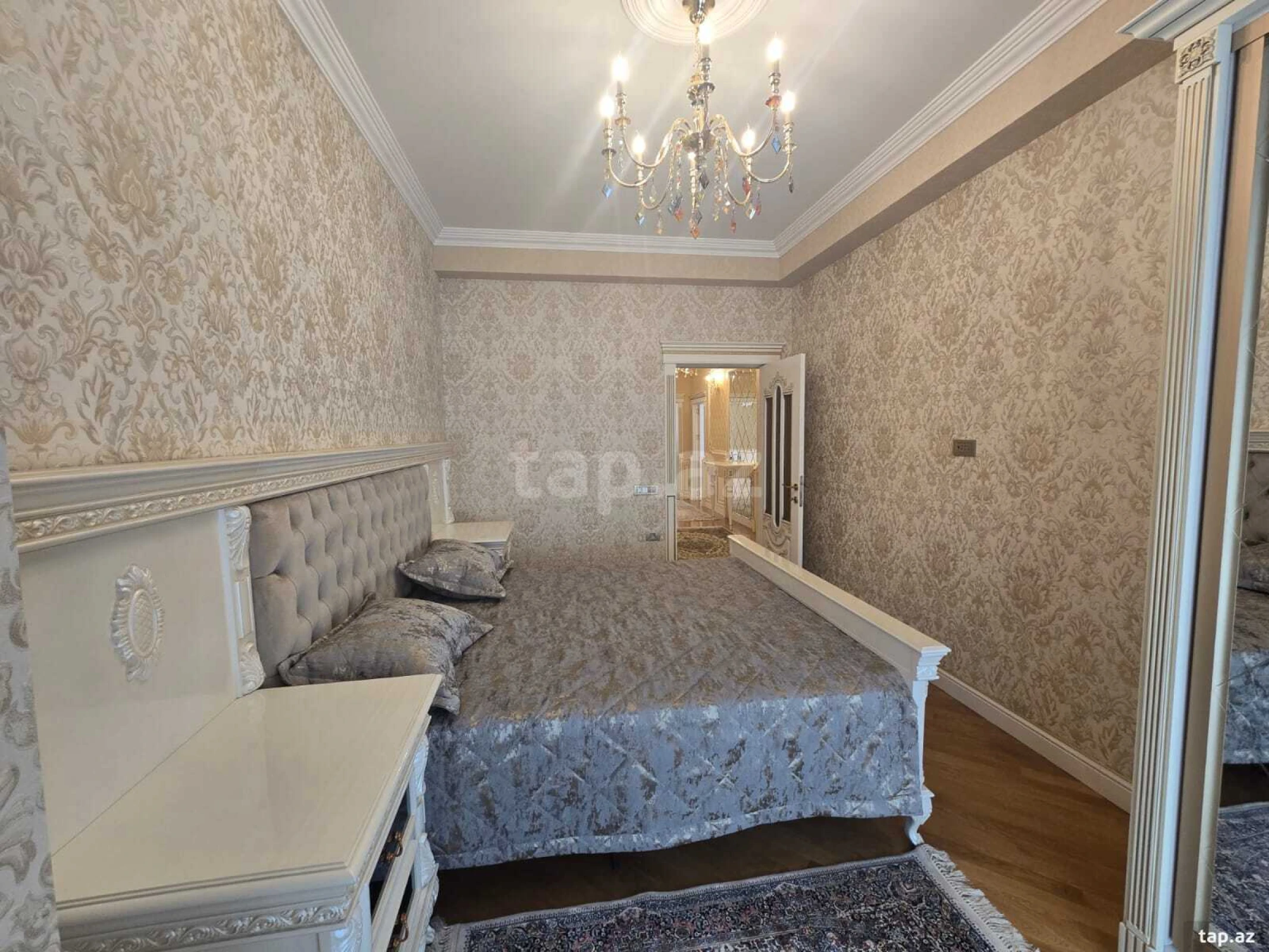 Satılır 3 otaqlı yeni tikili 161 m²