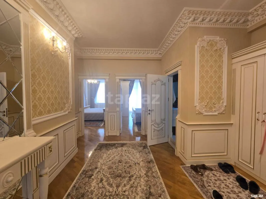Satılır 3 otaqlı yeni tikili 161 m²