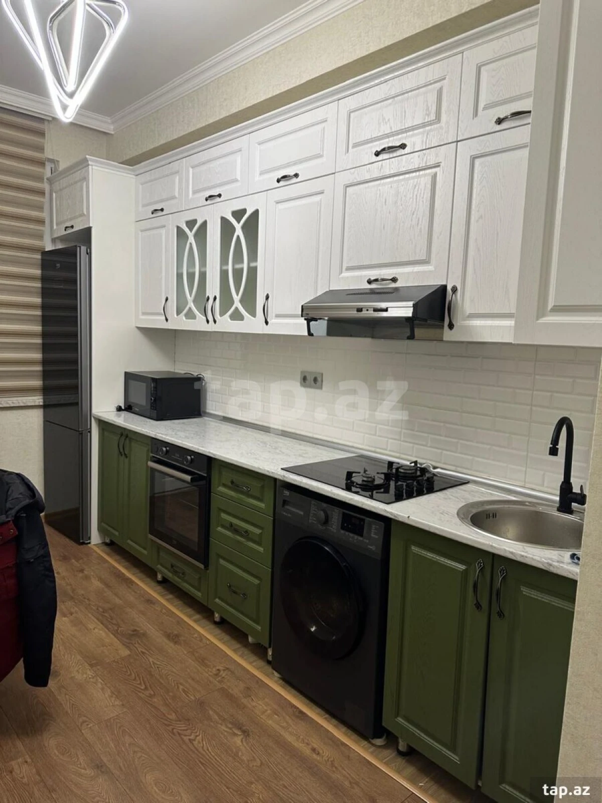 Satılır 3 otaqlı yeni tikili 74 m²