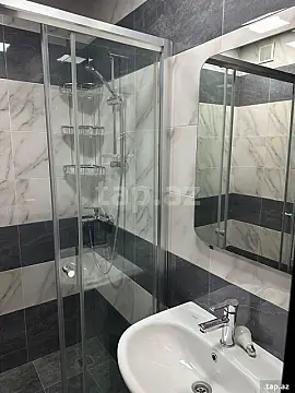 Satılır 3 otaqlı yeni tikili 74 m²