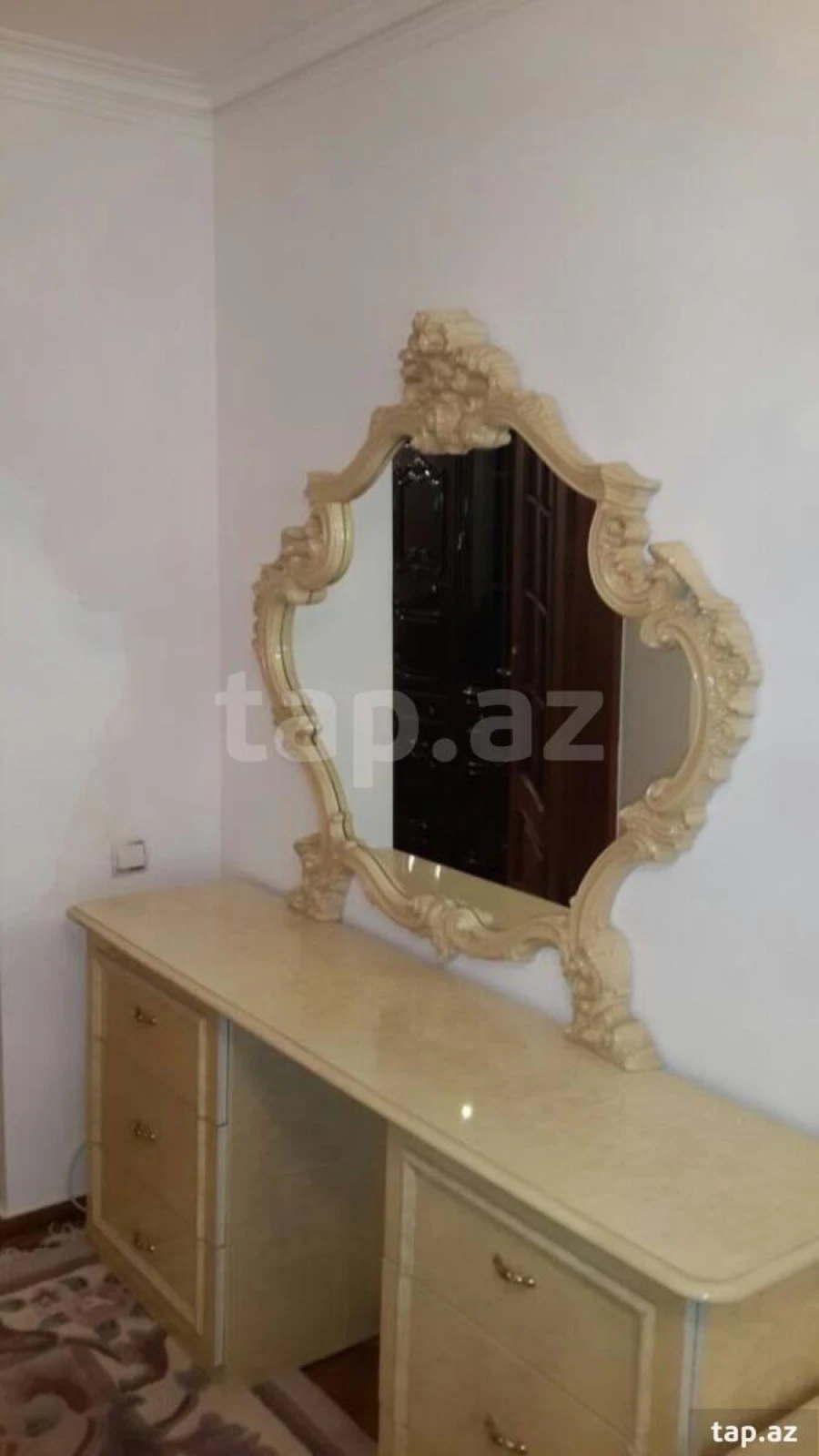 Kirayə verilir 2 otaqlı mənzil 60 m²