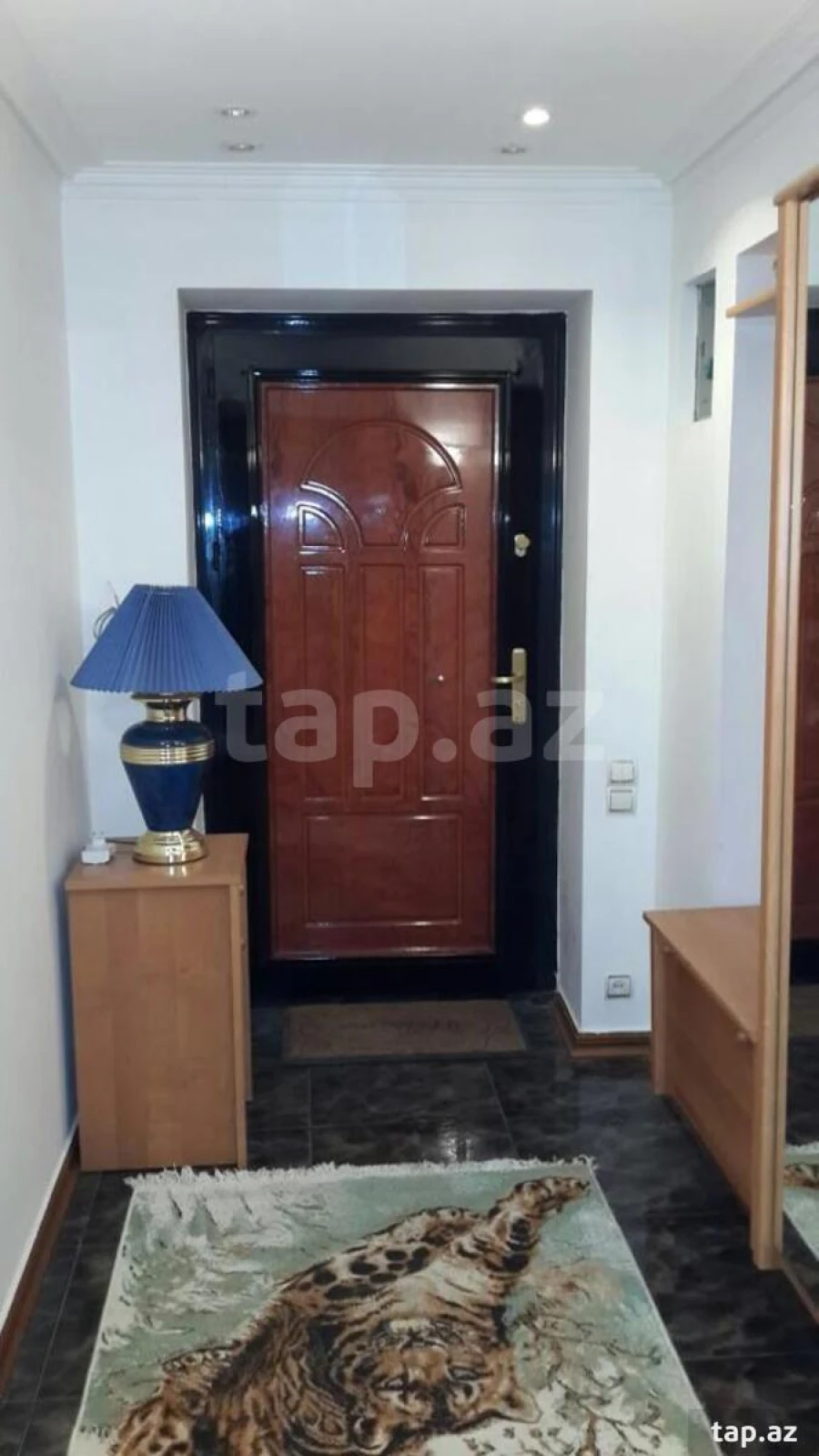 Kirayə verilir 2 otaqlı mənzil 60 m²