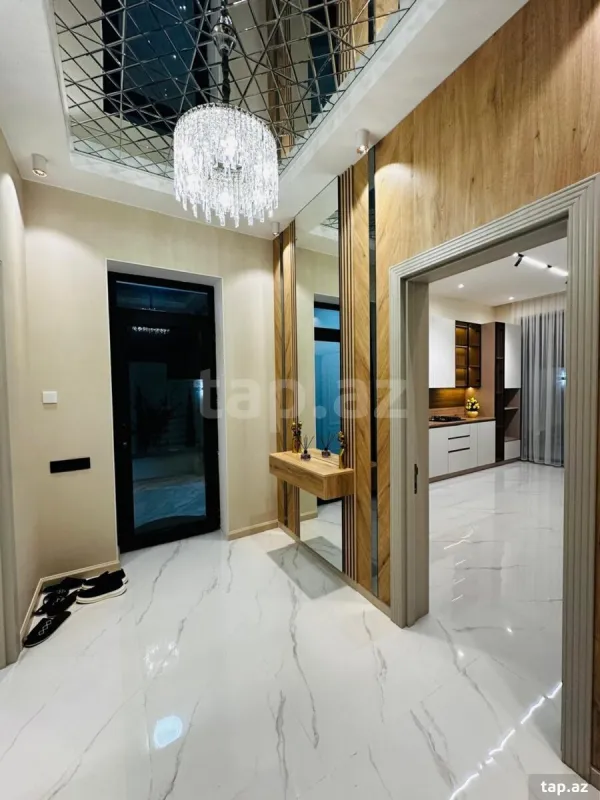 Satılır 5 otaqlı həyət evi