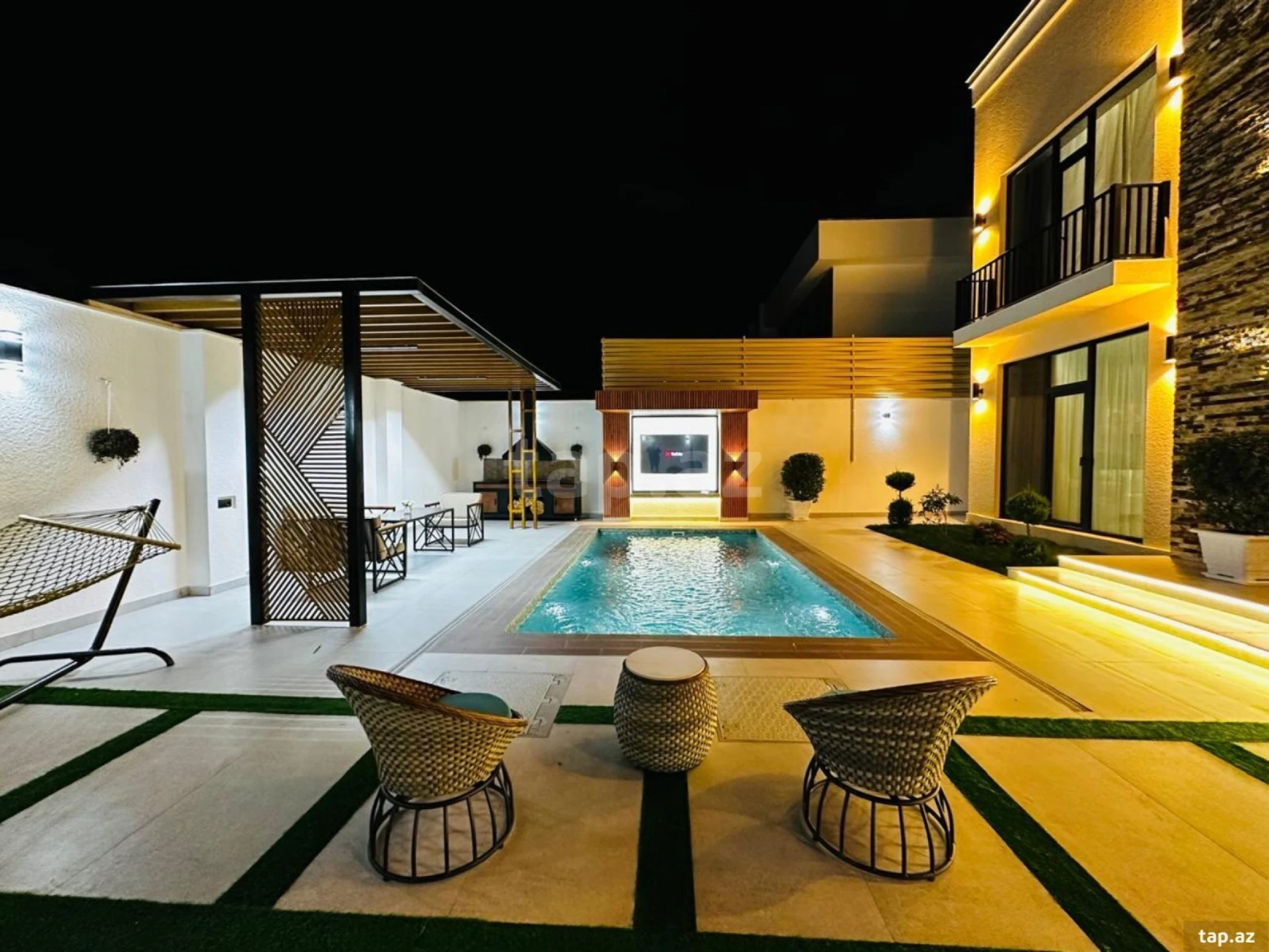 Satılır 5 otaqlı həyət evi