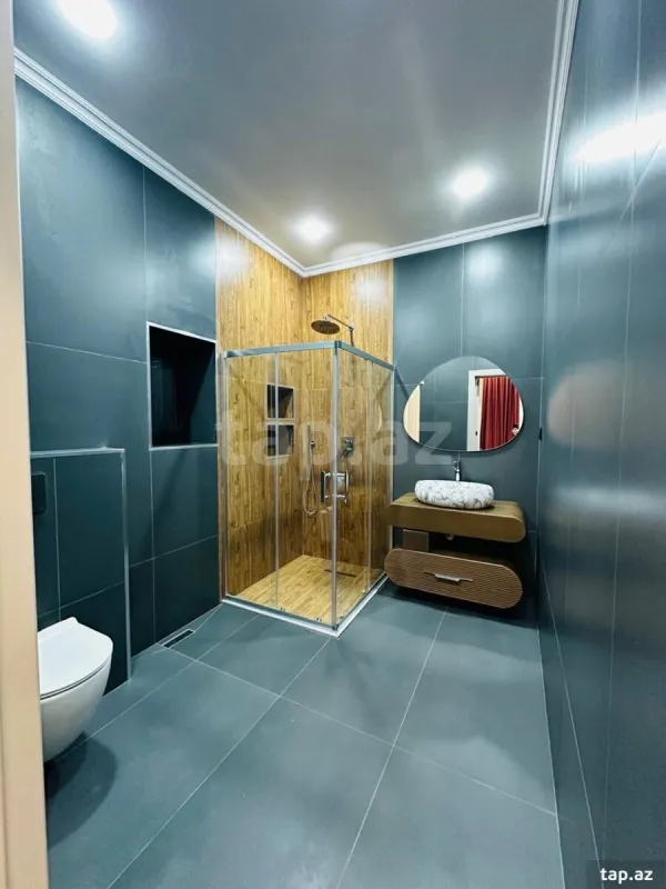 Satılır 5 otaqlı həyət evi