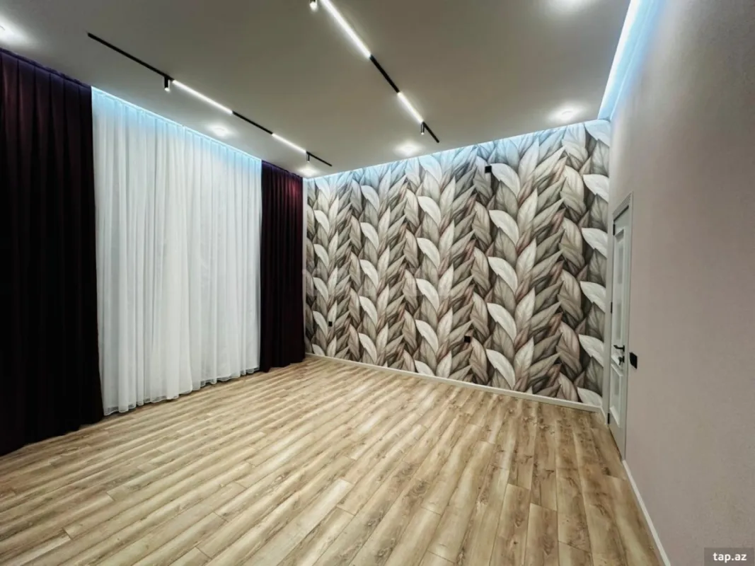 Satılır 5 otaqlı həyət evi