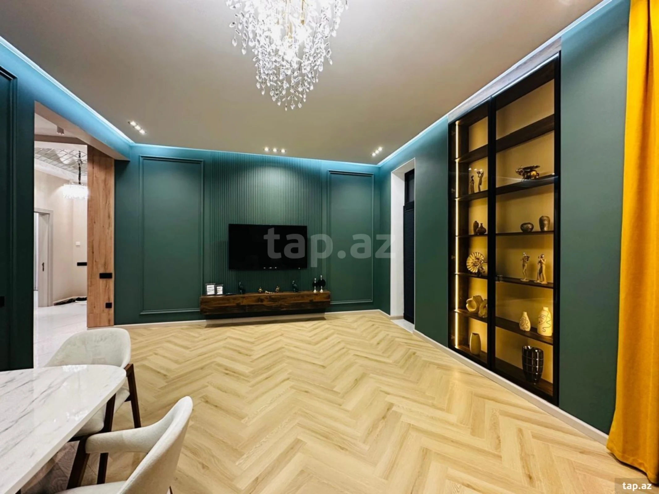 Satılır 5 otaqlı həyət evi