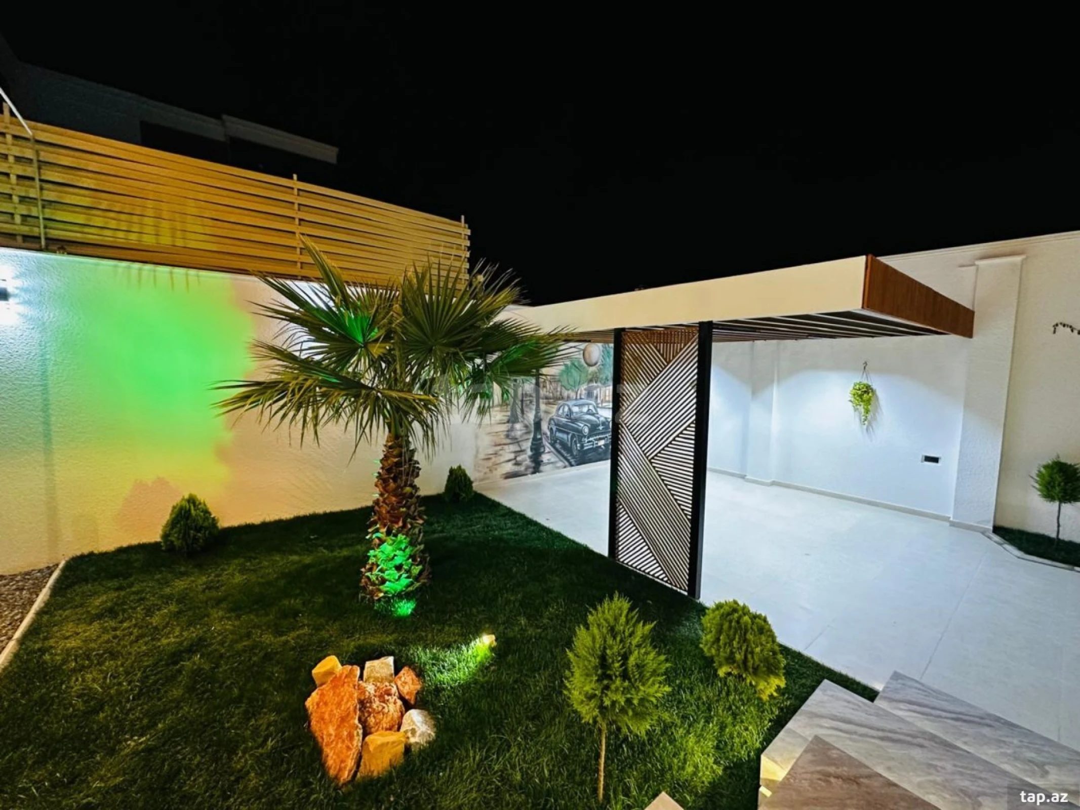 Satılır 5 otaqlı həyət evi